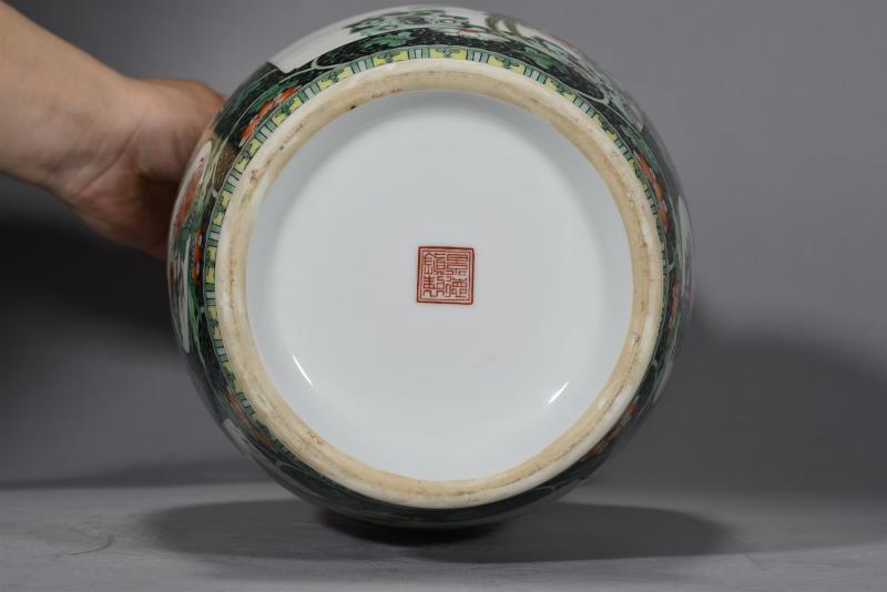 近现代 古彩花鸟赏瓶 - 图6