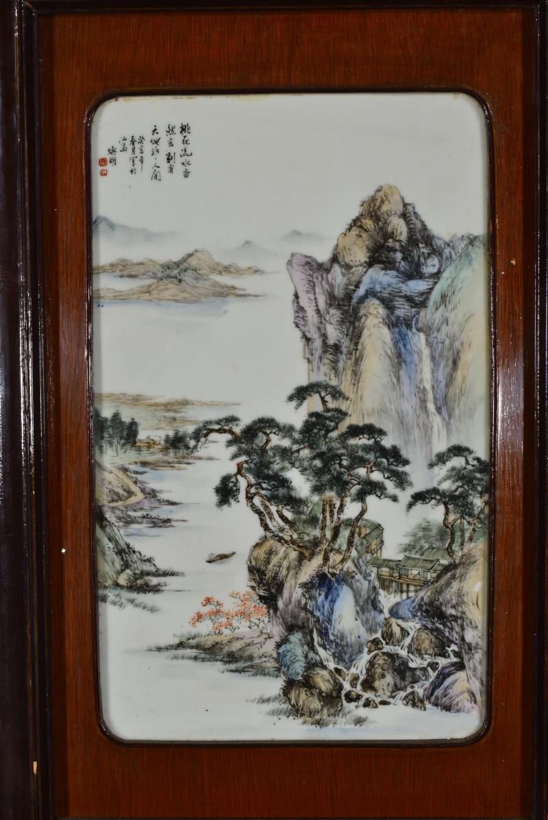 近现代 魏焕明、余少良合作双面粉彩山水人物八联落地大屏风 - 图36