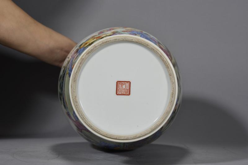 民国 粉彩九老观画图大瓶 - 图7