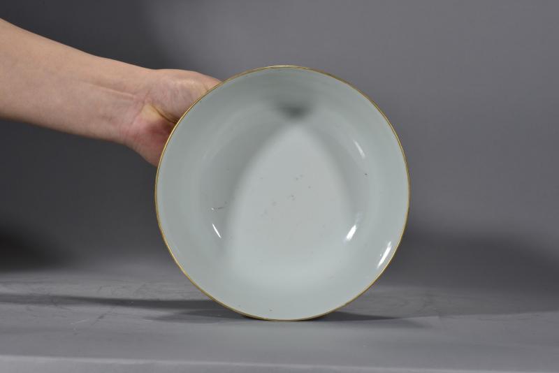 清晚期 粉彩喜上眉梢纹大碗一对 - 图11