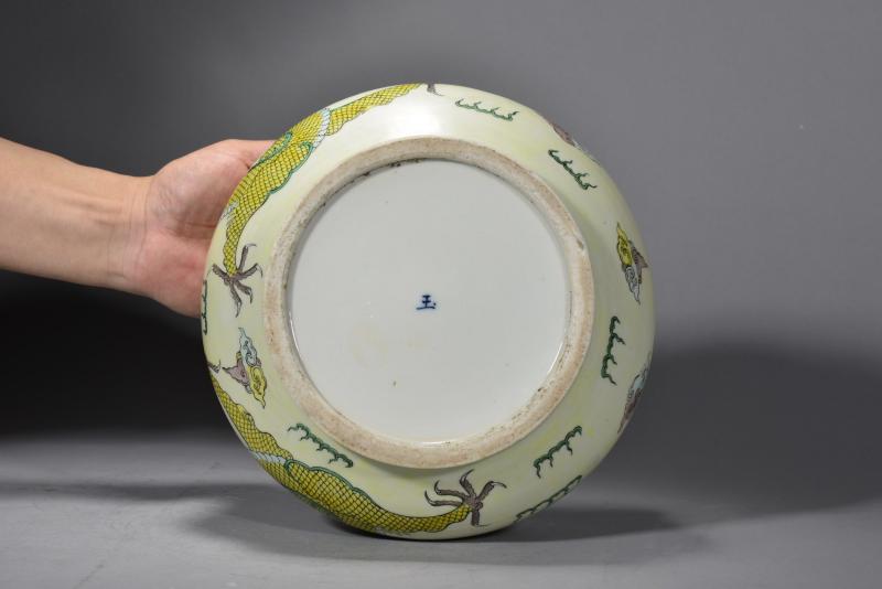 清光绪 素三彩云龙纹罗汉炉 - 图5