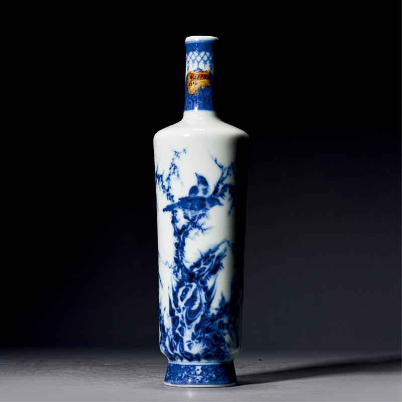 民国 王步风格青花花鸟棒槌瓶