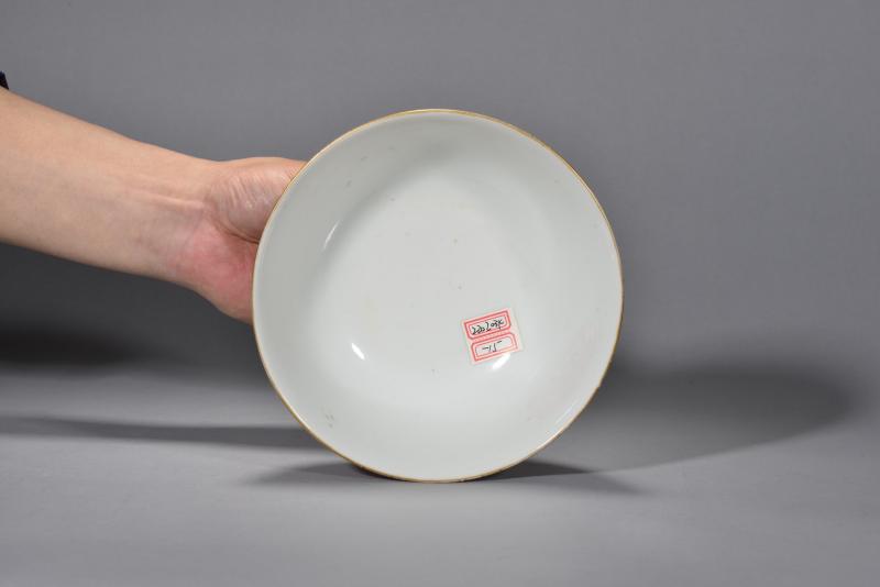 清光绪 珊瑚红地“日日见喜”图碗 - 图6