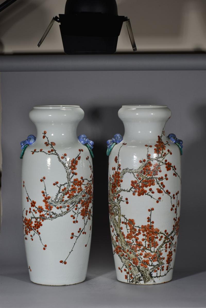 清光绪 金品卿风格浅绛彩梅花图大瓶一对 - 图3