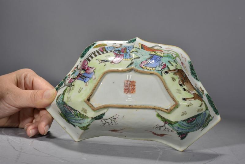 清嘉庆 粉彩群仙祝寿纹九子套碗 - 图8