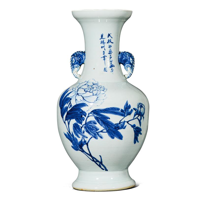 清光绪 金品卿作牡丹一枝秀- 柳燕衔春图青花象耳瓶
