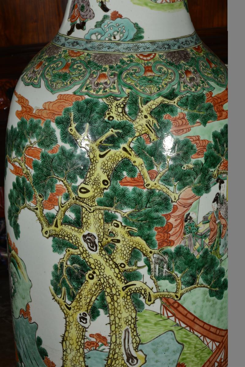 清 五彩人物大瓶 - 图14