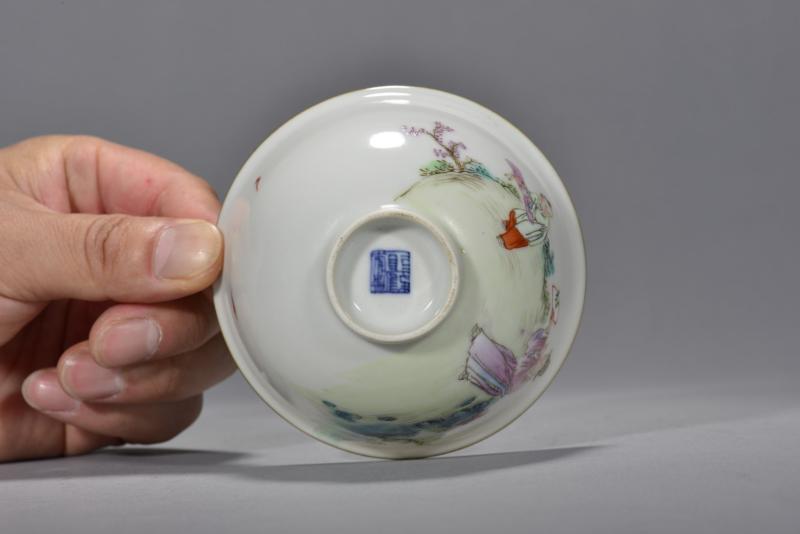 清乾隆 粉彩教子图茶圆 - 图4