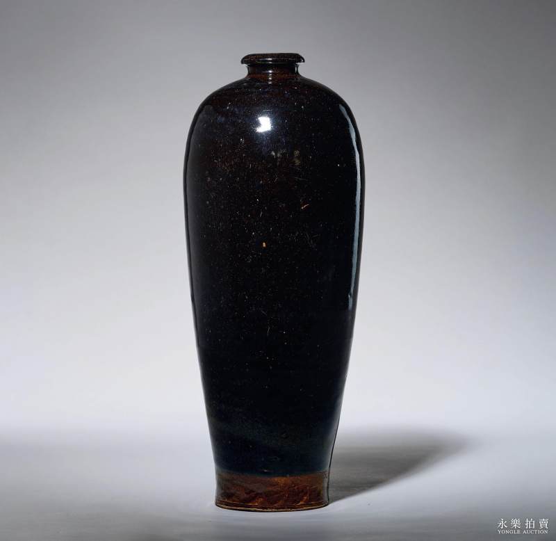 明 黑釉梅瓶