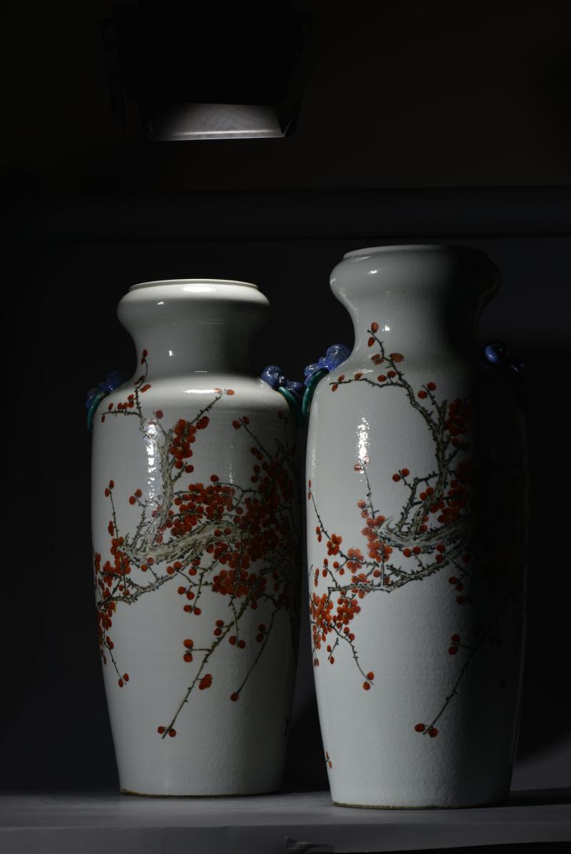 清光绪 金品卿风格浅绛彩梅花图大瓶一对 - 图8