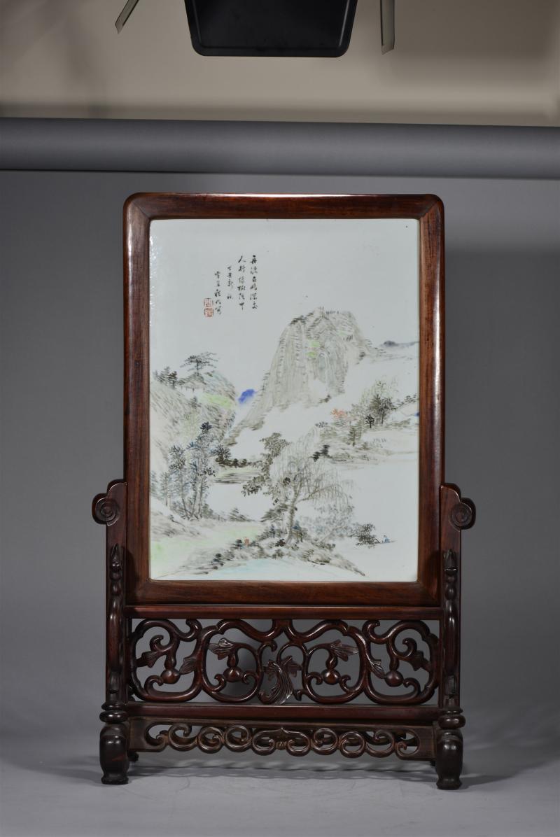 清光绪 程门浅绛彩江村幽居图瓷板插屏 - 图2