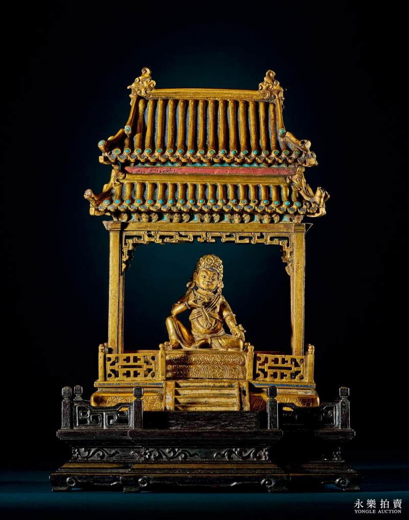 清康熙 （宫廷）铜鎏金黄财神填珐琅殿式佛龛（一组）