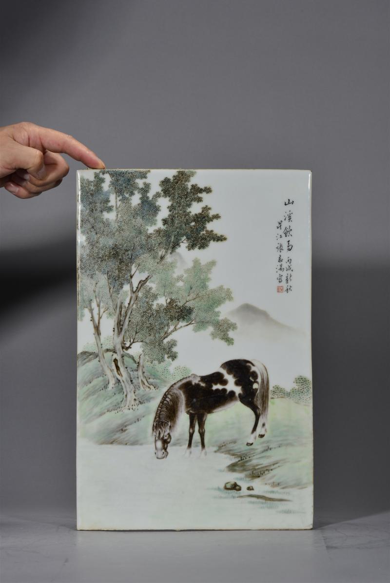 民国 张志汤粉彩山溪饮马图瓷板 - 图8
