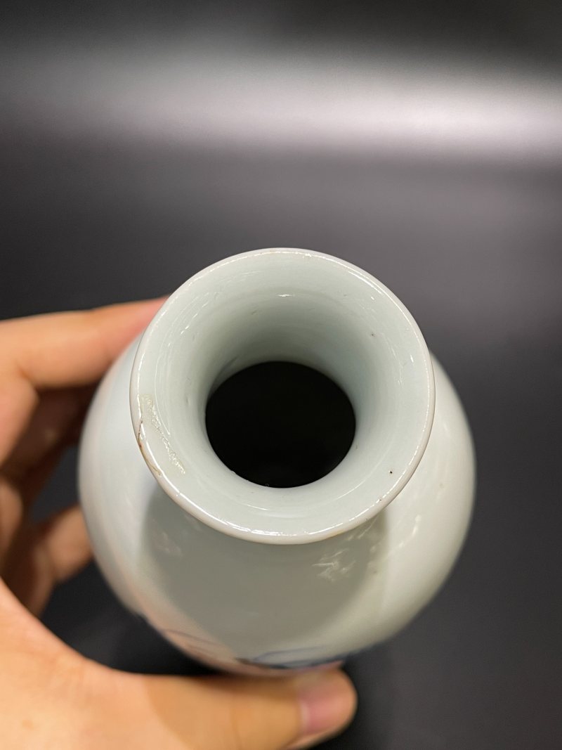 清康熙 青花蝶恋花图观音瓶 - 图9