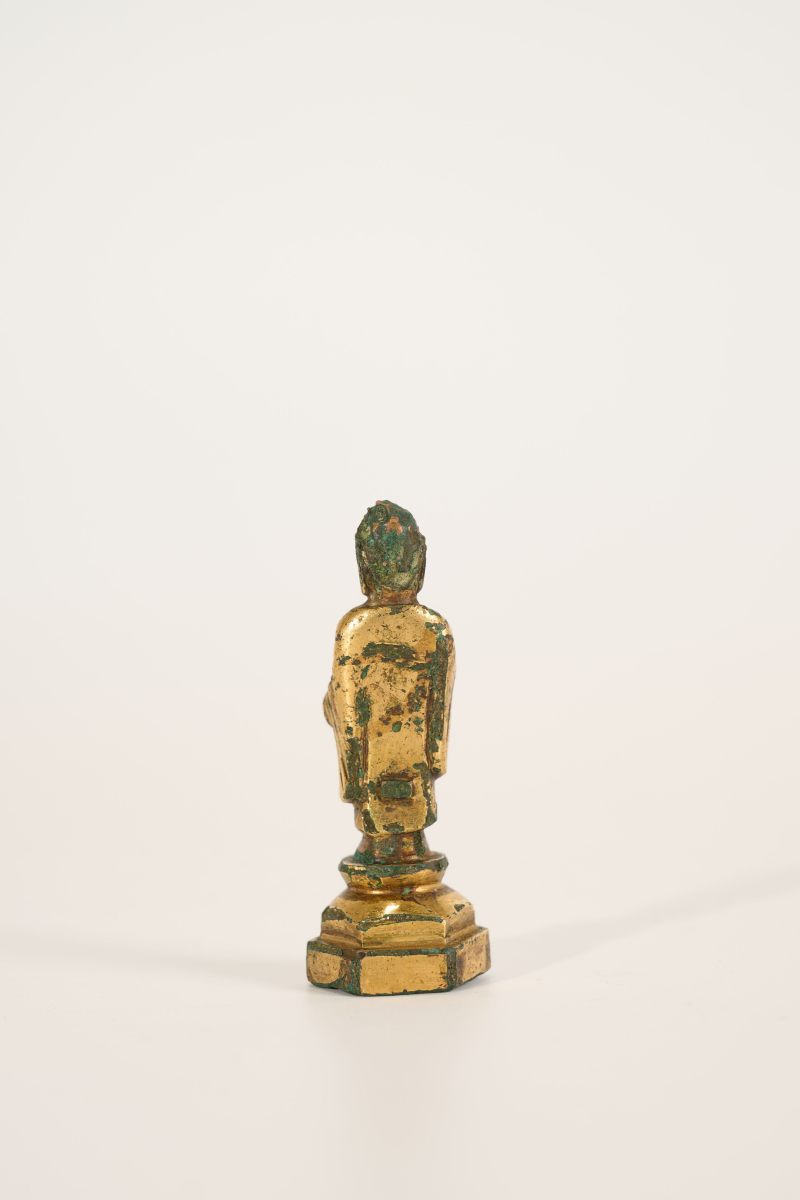 Lot924 明 铜鎏金旃檀佛 - 图5