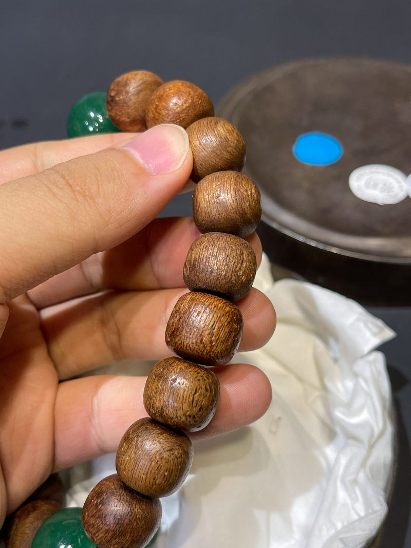 清中期 奇楠香十八籽提珠 - 图8