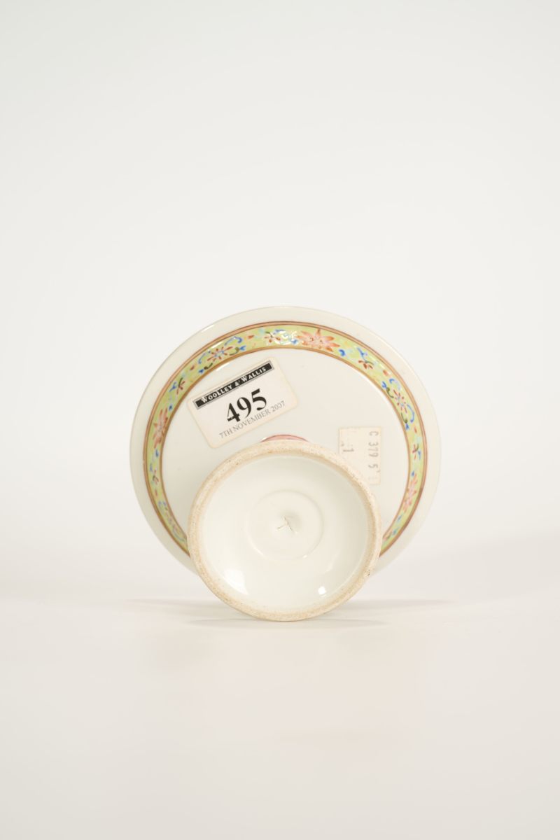 Lot867 清道光 粉彩缠枝莲纹高足盘 - 图6