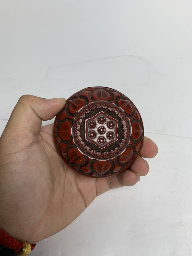 明早期 剔红莲蓬纹香盒 - 图10