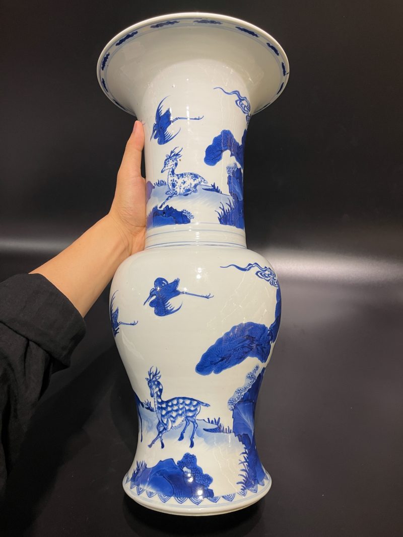 清康熙 青花山水鹤鹿同春凤尾尊 - 图5