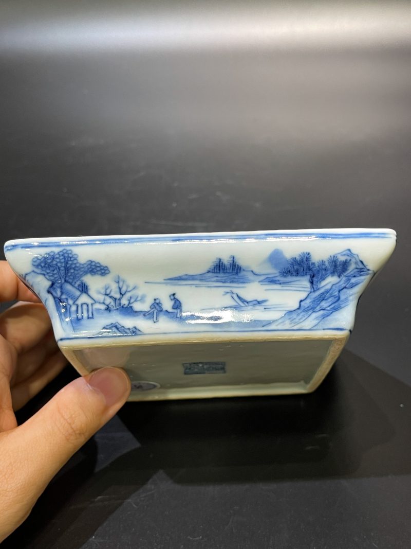 清嘉庆 青花山水人物图方盘 - 图9