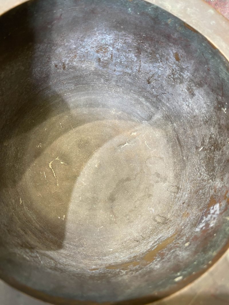 清 铜双龙赶珠纹花盆一对 - 图8