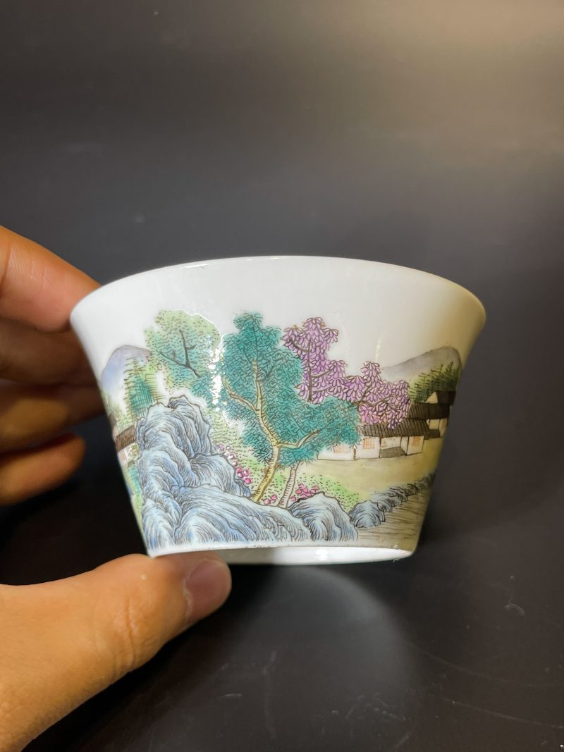 民国 粉彩山水纹马蹄杯 - 图3