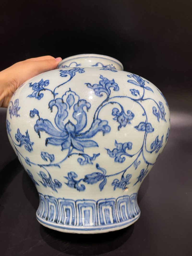 明成化 青花缠枝莲纹罐 - 图7