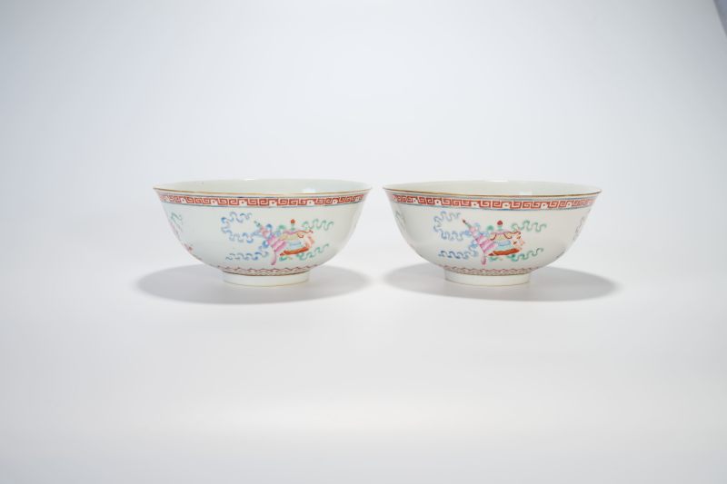 Lot834 清光绪 粉彩八宝纹碗一对 - 图3