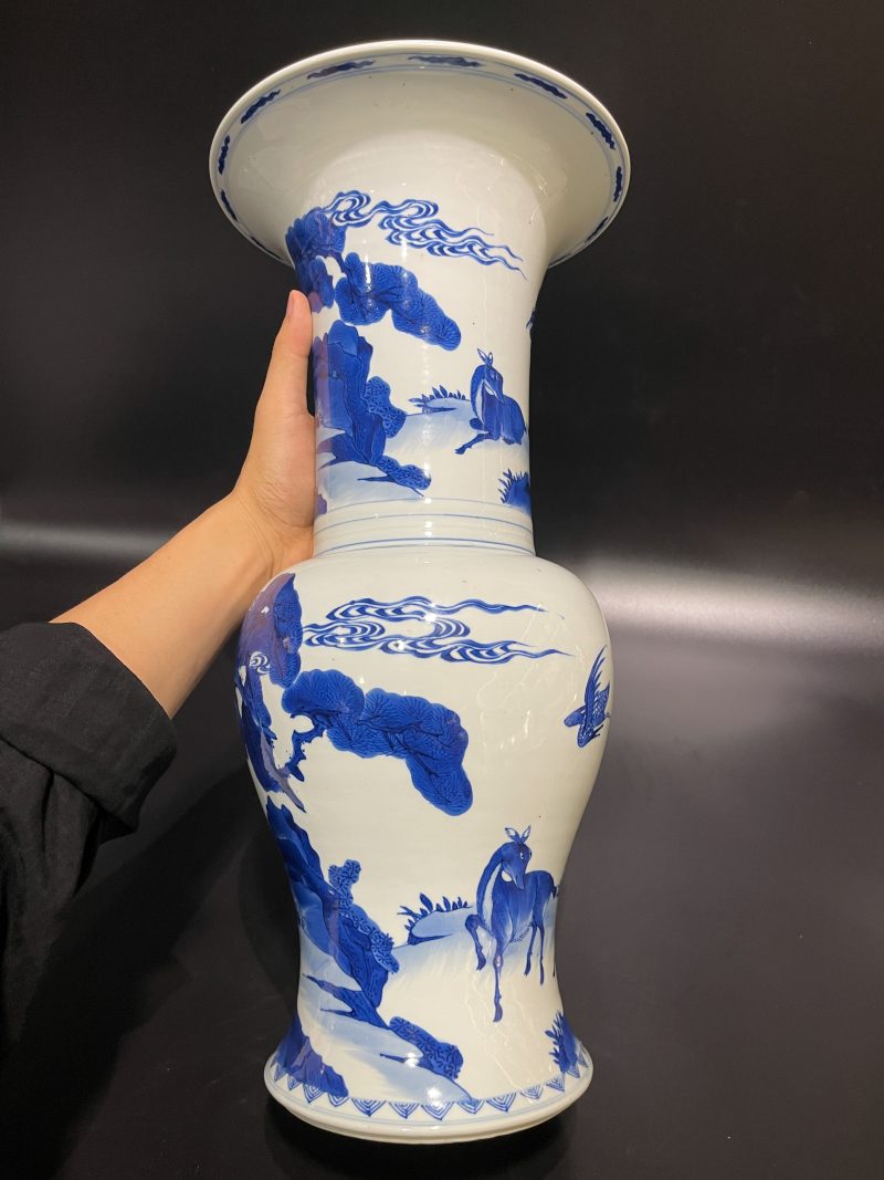 清康熙 青花山水鹤鹿同春凤尾尊 - 图8