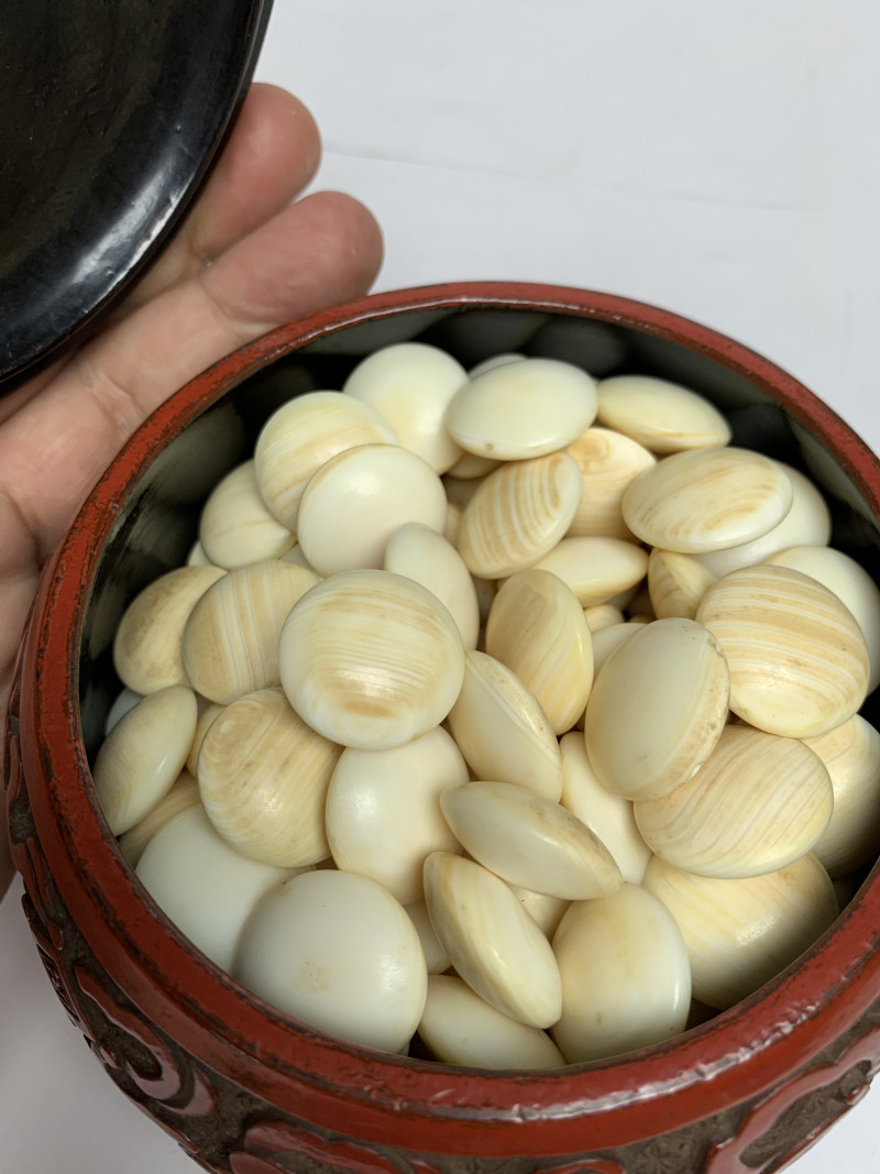明 剔红八吉祥纹围棋盒一对 - 图15