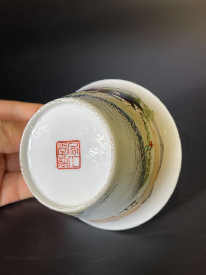 民国 粉彩山水纹马蹄杯 - 图11