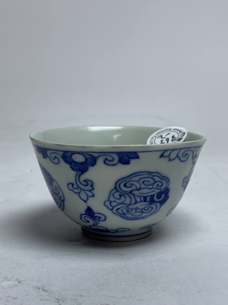 明成化 青花灵芝纹杯 - 图2