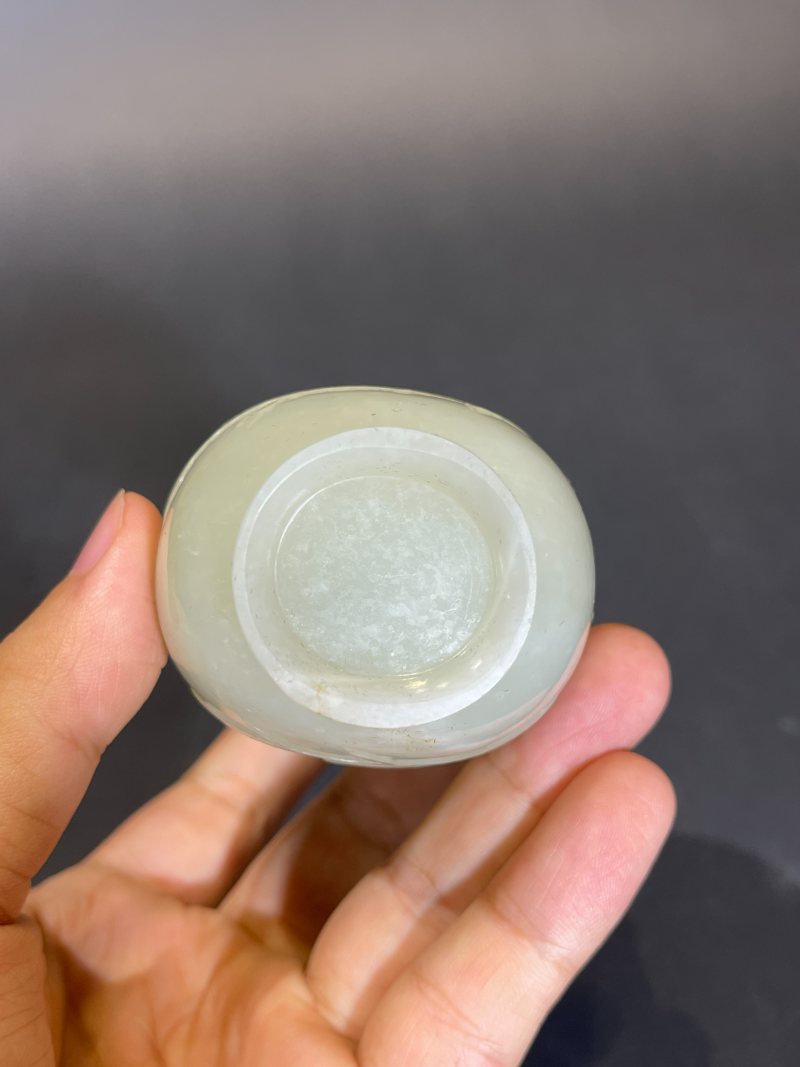 清乾隆 白玉双耳小瓶 - 图10