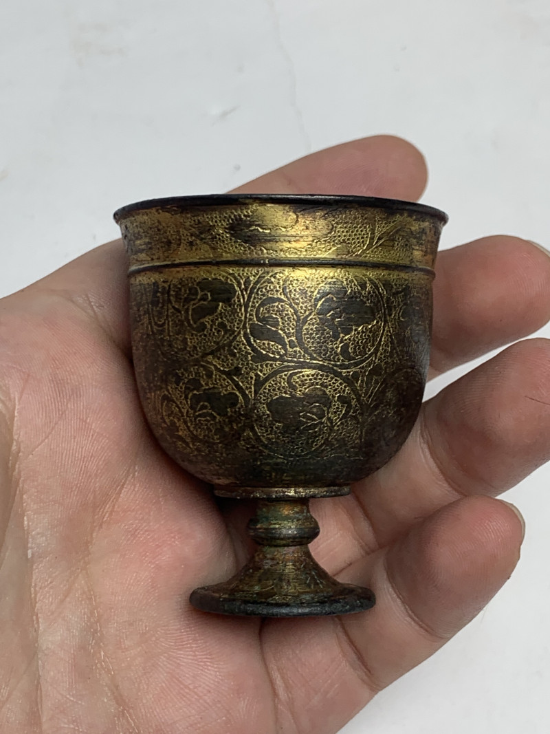 明 铜鎏金唐草纹高足杯 - 图5
