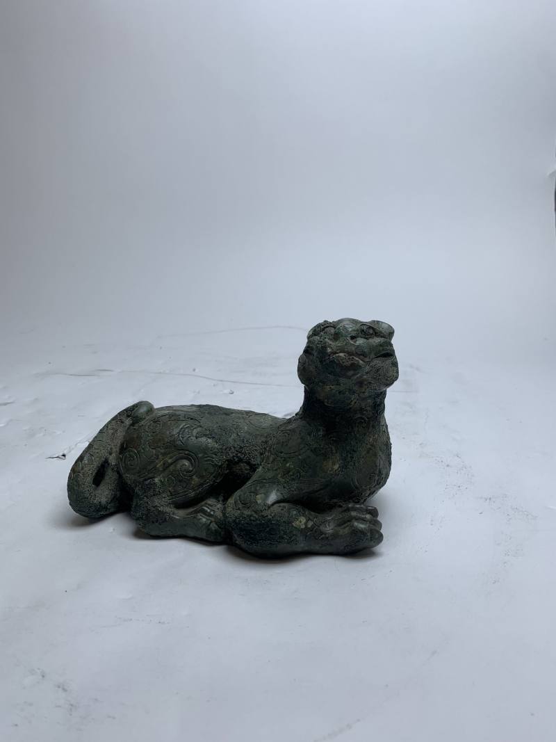 明 铜瑞虎摆件 - 图2