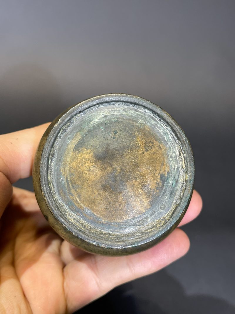 明 铜错银蕉叶纹花觚 - 图9