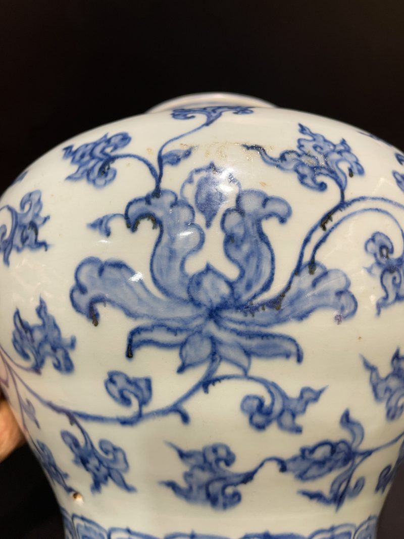 明成化 青花缠枝莲纹罐 - 图10