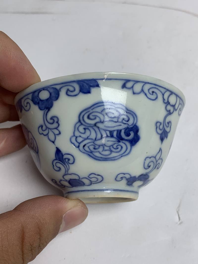 明成化 青花灵芝纹杯 - 图3