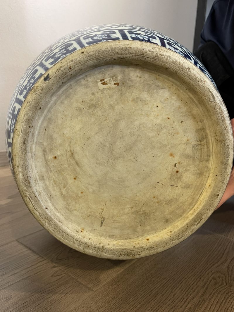 清中期 青花龙穿花纹双耳盘口大瓶 - 图13