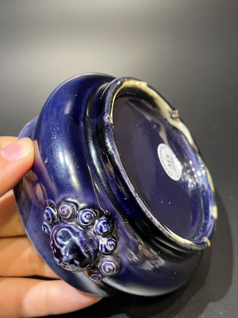 清康熙 茄皮紫釉狮耳炉 - 图9