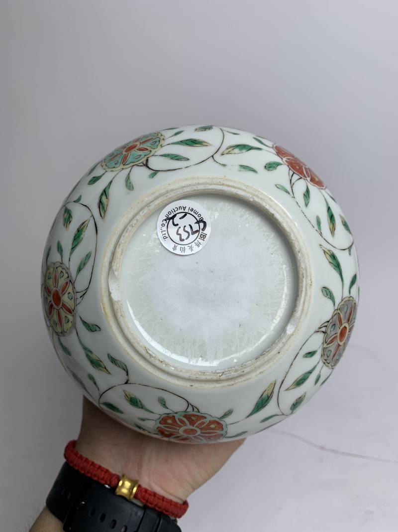 清康熙 五彩缠枝皮球花纹长颈瓶 - 图9