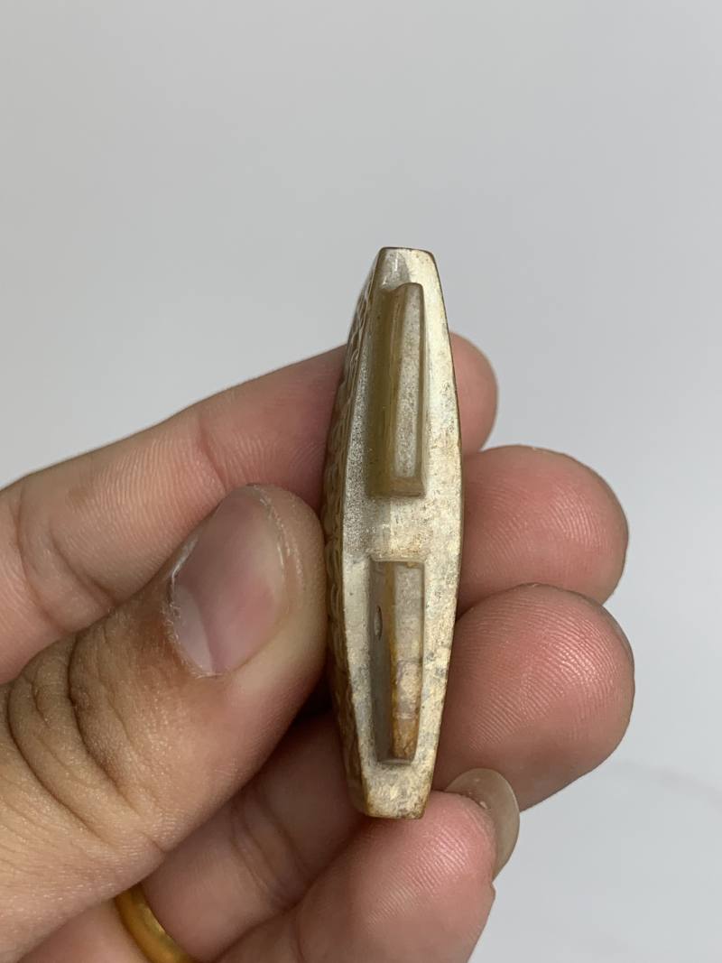明 白玉蟠龙纹剑珌 - 图5