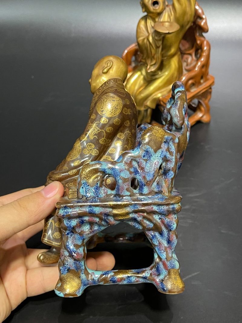 清乾隆 粉彩描金罗汉坐像一对 - 图14