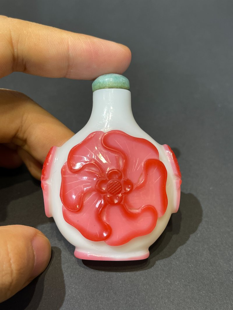 清乾隆 白套红料金葵花双铺首小尊 - 图3