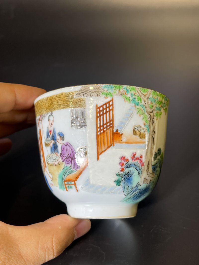 清中期 粉彩耕织图诗文杯 - 图4