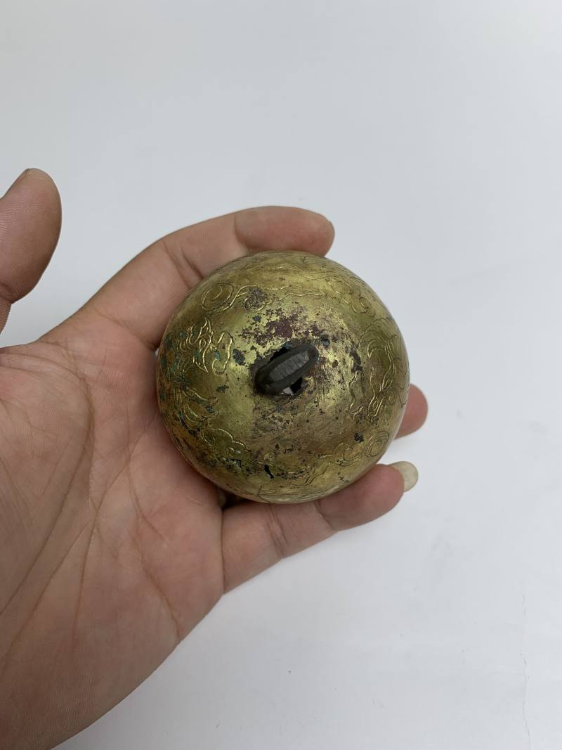 明 铜鎏金錾刻凤鸟纹马铃一对 - 图8