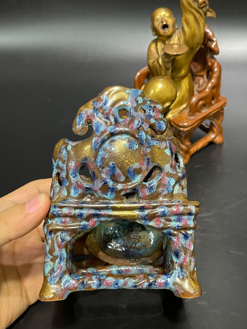 清乾隆 粉彩描金罗汉坐像一对 - 图15