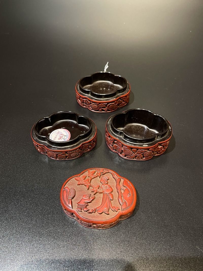清乾隆 剔红花卉纹四节盒 - 图6