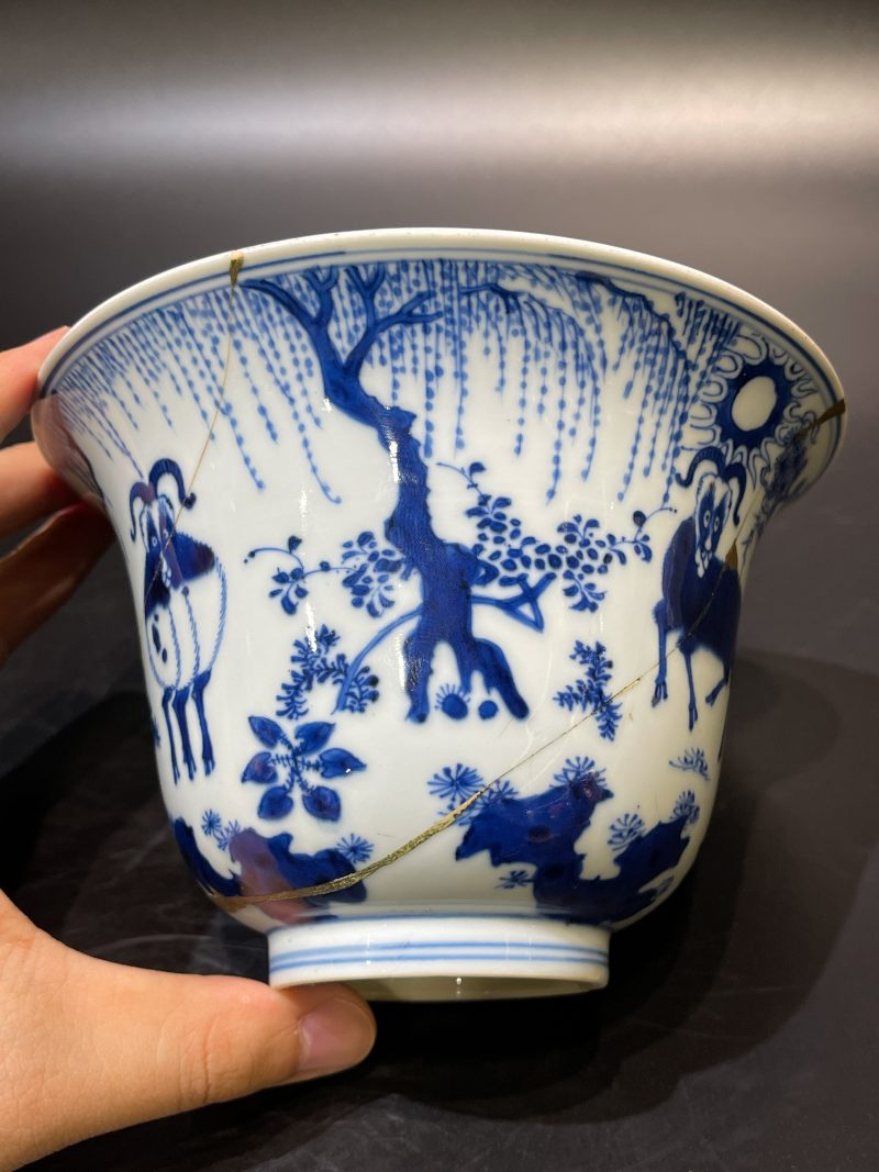 清康熙 青花三羊开泰仰钟碗 - 图7