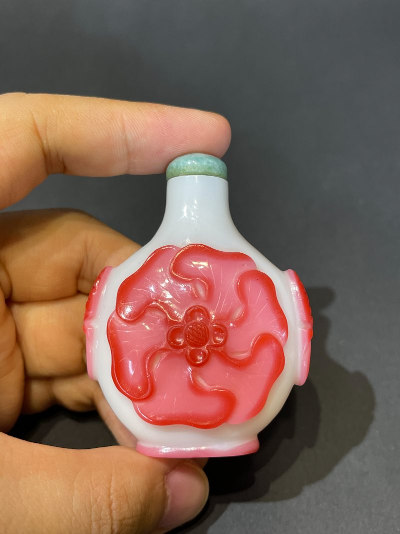 清乾隆 白套红料金葵花双铺首小尊 - 图5
